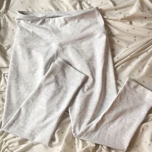 90 Degree Cropped Leggings